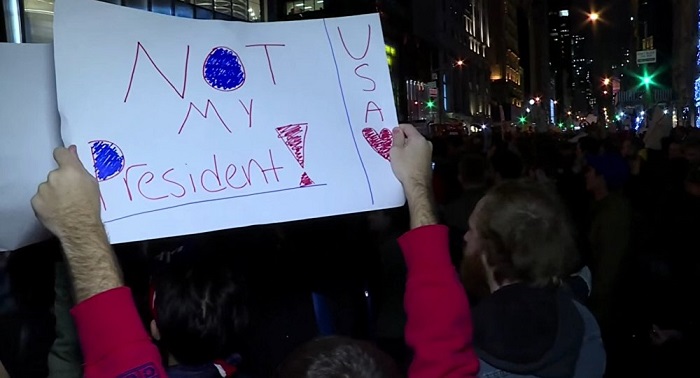 Des manifestations près de la Trump Tower à New York